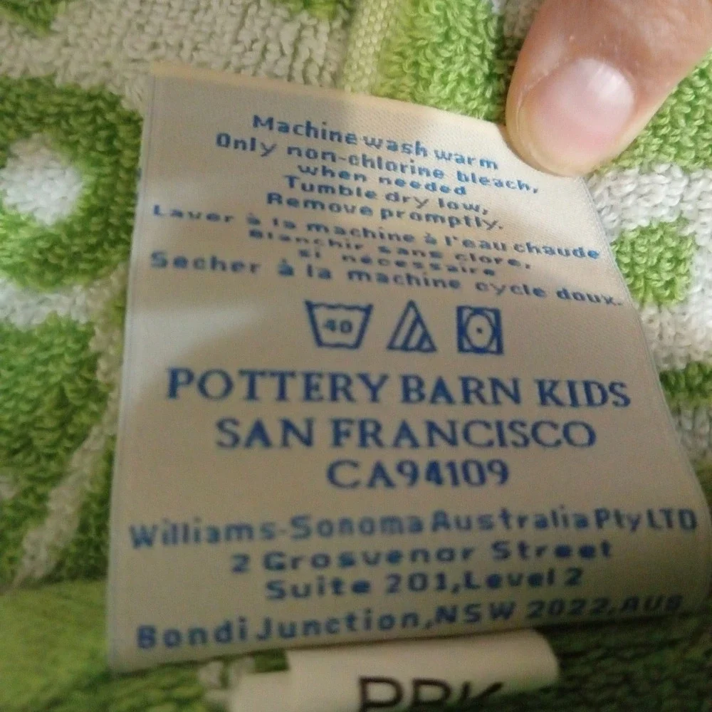 Pottery Barn Kids Green White Construction Truck Dump Truck 100% Cotton Towel 48